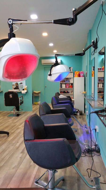 Fully Furnished Hair Salon With Membership For Sale!