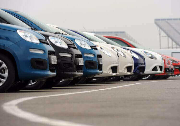 which car rental company rents 8 passenger vehicles