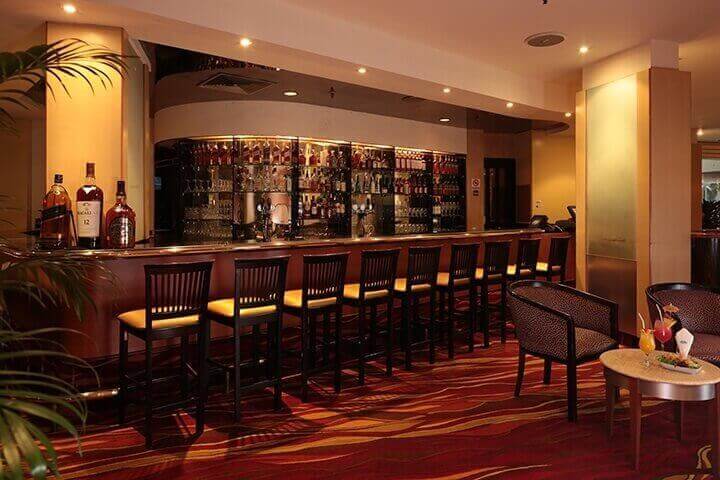 (Sold) Hotel Bistro / Music Lounge For Rent ! No Takeover Fee ! Call 90670575