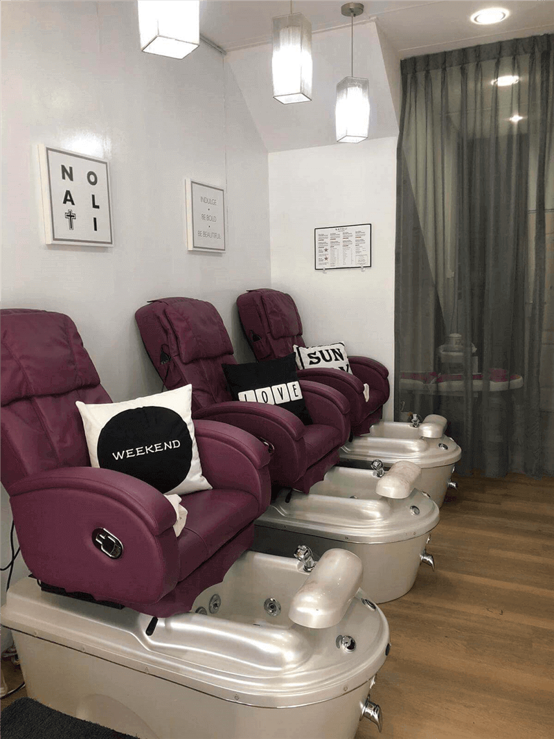(Expired)Fully Furbished Nail Saloon (Low cost takeover/ AMK)