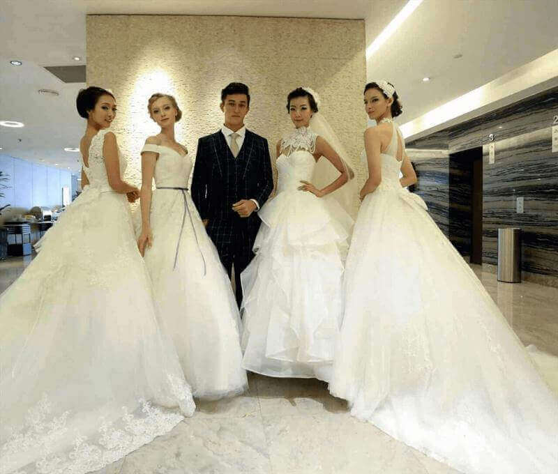(Expired)Wedding Gown Suite Business Including Staffs For Takeover