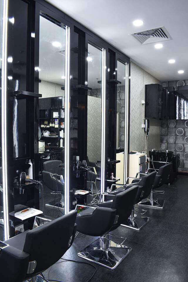 Newly Modern Renovated Hair Salon In Orchard For Sale