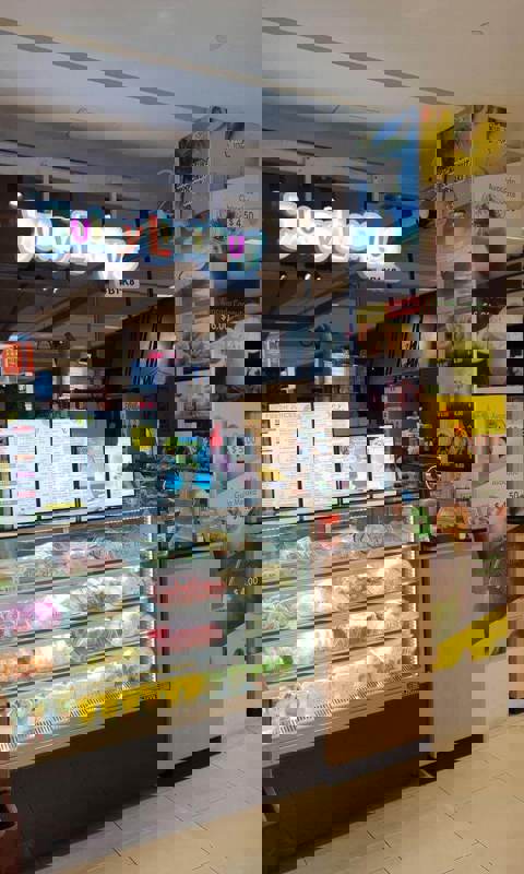 (Expired)Fully Set-Up Fruit Juice & Cut Fruits Outlet For Sales