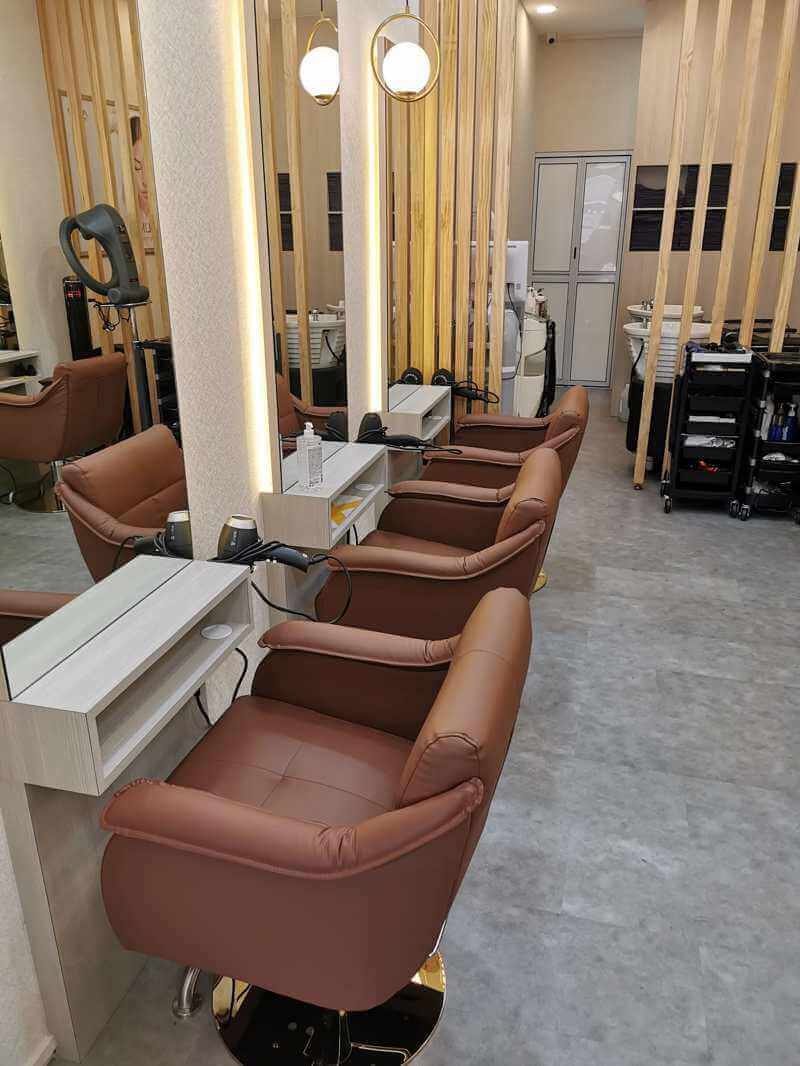 (Sold) Nice & Newly Deco Hair Salon To Let, Fully Furnished! MRT Area