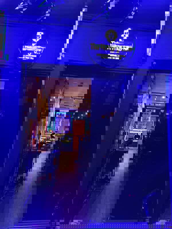 (Expired)Bistro For Takeover Prime Location _ Very Low Take Over Fees