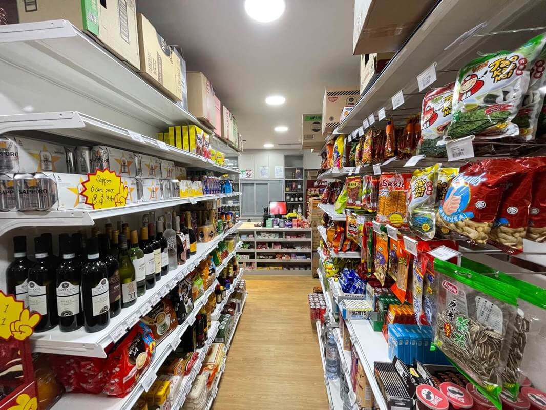 (Expired)Prime Location For Convenient Store, Right Between Two 5 Stars Hotel, 2 Office Buildings And 2 Condo