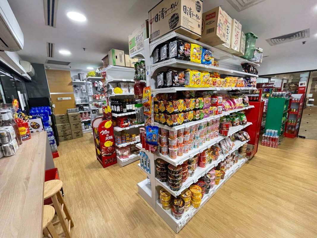 (Expired)Prime Location For Convenient Store, Right Between Two 5 Stars Hotel, 2 Office Buildings And 2 Condo