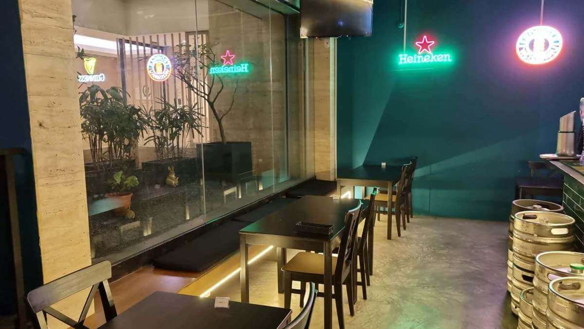 (Expired)Prime Location Bistro @ For Low Take Over Fee !