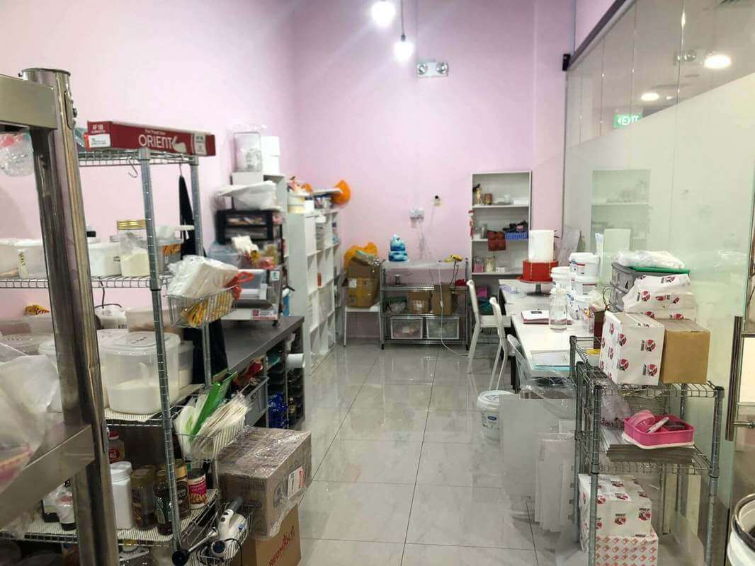(Expired)Selling Fully Equipped Bakery, Big Enough To Conduct Baking Class As Well. Cheap Rental