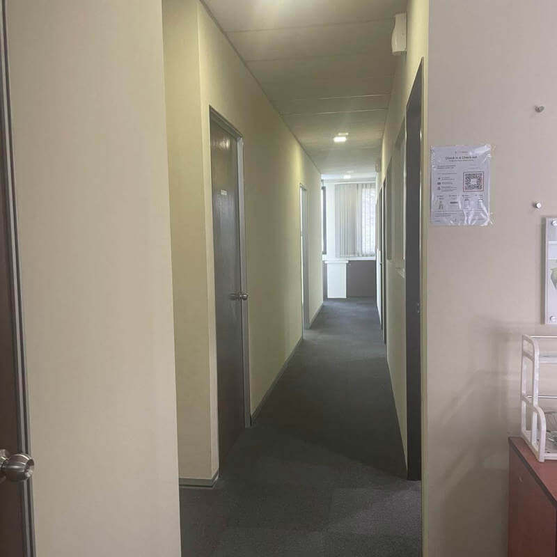 (Expired)Service Office With 9 Rooms For Takeover