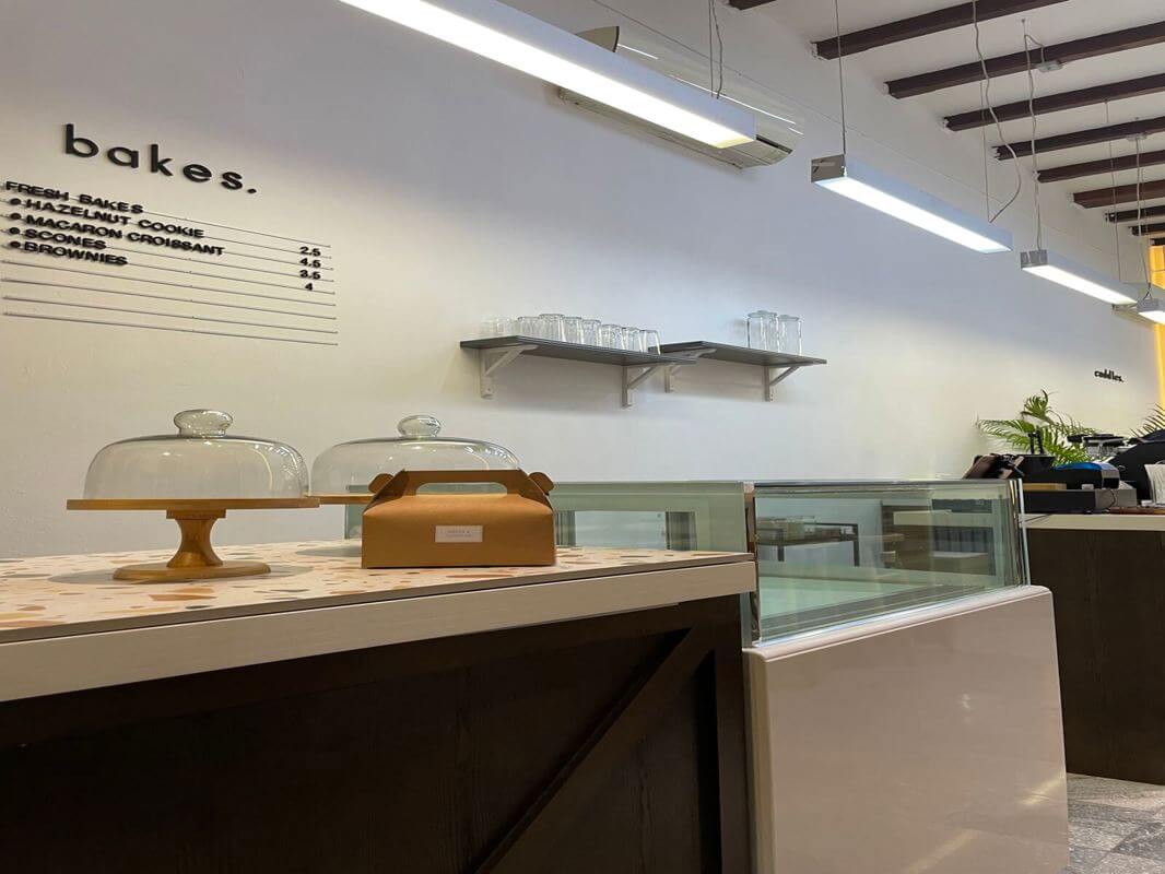 (Expired)Fully Furnish Cafe Looking For Partner To Manage (Takeover Fees Nego)