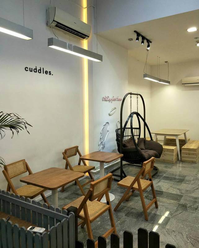 (Expired)Fully Furnish Cafe Looking For Partner To Manage (Takeover Fees Nego)