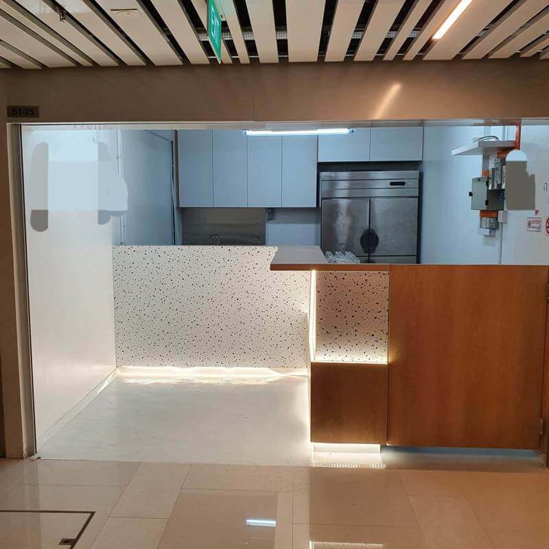 (Expired)Shop With All Amenities You Need To Start Off Your Business!