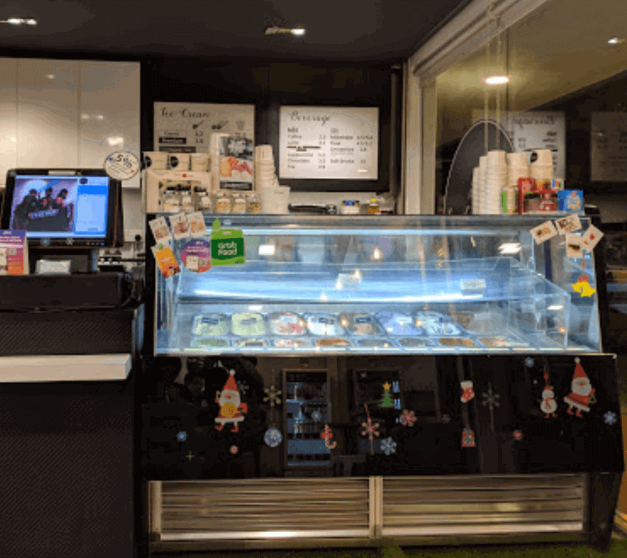 (Expired)Takeover: Very Rare Monthly Rental $1387 7 Year Old Ice-Cream Cafe (Food Shop Licence)