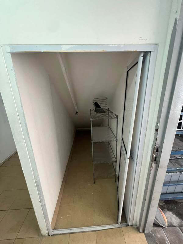 (Expired)Central Kitchen With Equipment, Company And License (Able To Move In And Operate Immediately)
