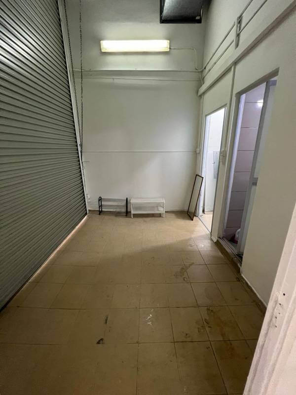 (Expired)Central Kitchen With Equipment, Company And License (Able To Move In And Operate Immediately)