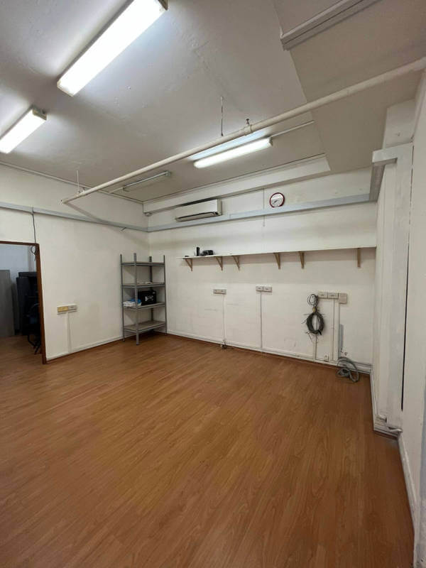 (Expired)Central Kitchen With Equipment, Company And License (Able To Move In And Operate Immediately)