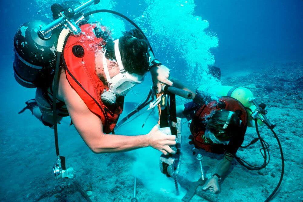 Rare ! Commercial Divers Service Business Seeks Investors / Partners !
