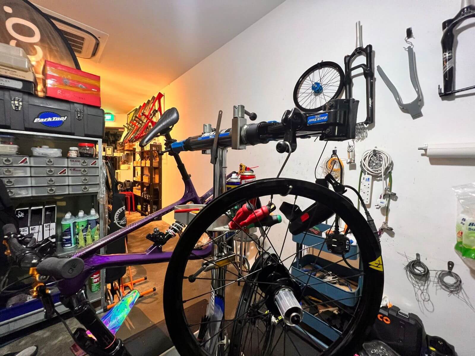 High-End Boutique Bicycle Shop For Sale: Profits Guaranteed!