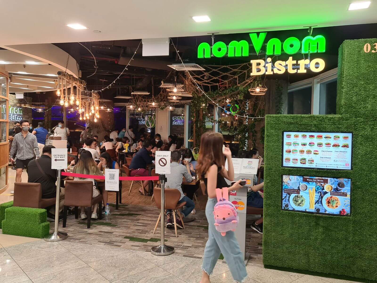 Vegan Chain Restaurant in Singapore