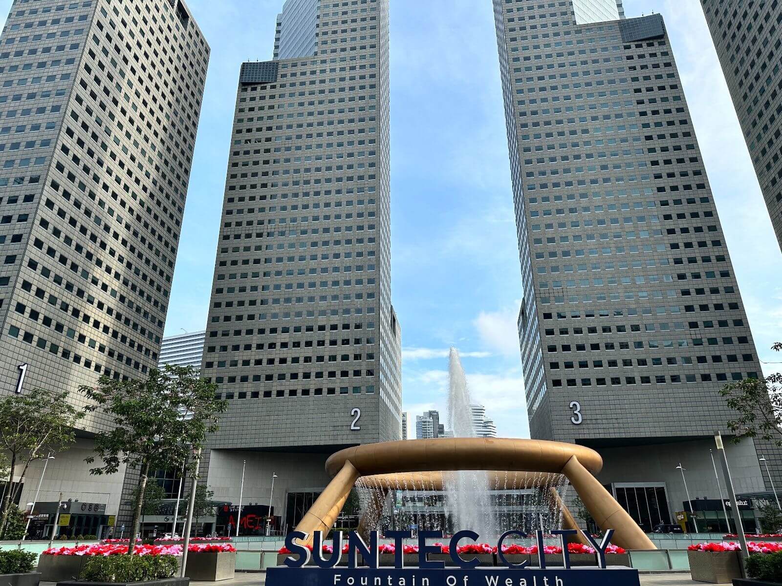 Office For Sale In Suntec City Towers