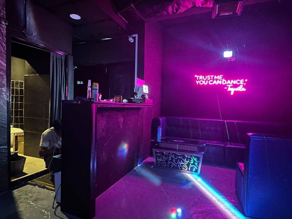 (Expired)Profitable Indian Nightclub For Sale. Lowest Rental In Market. With Bar, Dj Setup And Speakers