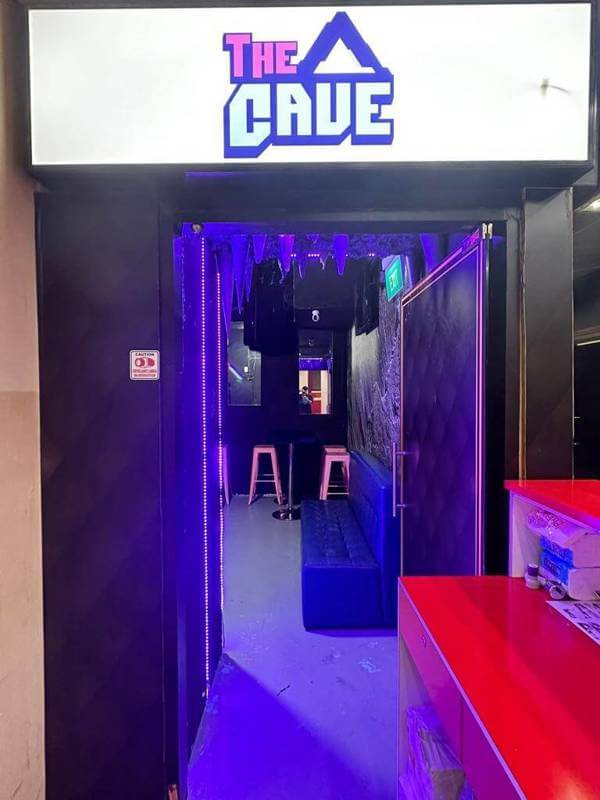 (Expired)Profitable Indian Nightclub For Sale. Lowest Rental In Market. With Bar, Dj Setup And Speakers