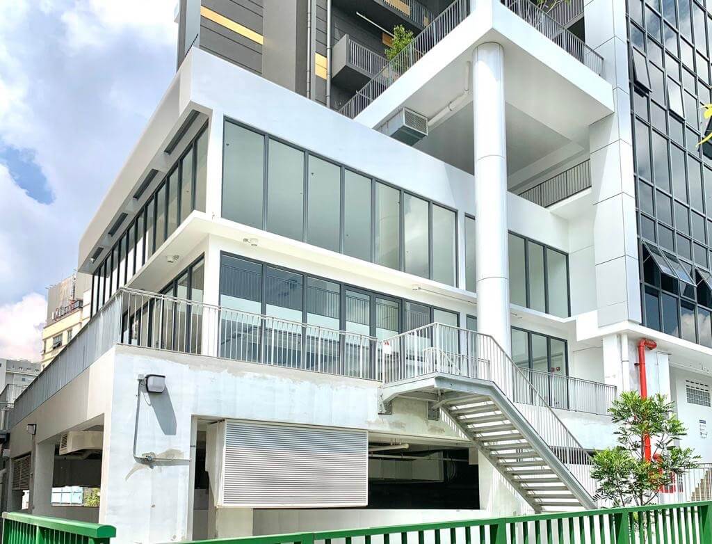 Freehold Rare Duplex F&B Unit With Outdoor Refreshment Area Near Tai Seng MRT. Investor or own use a