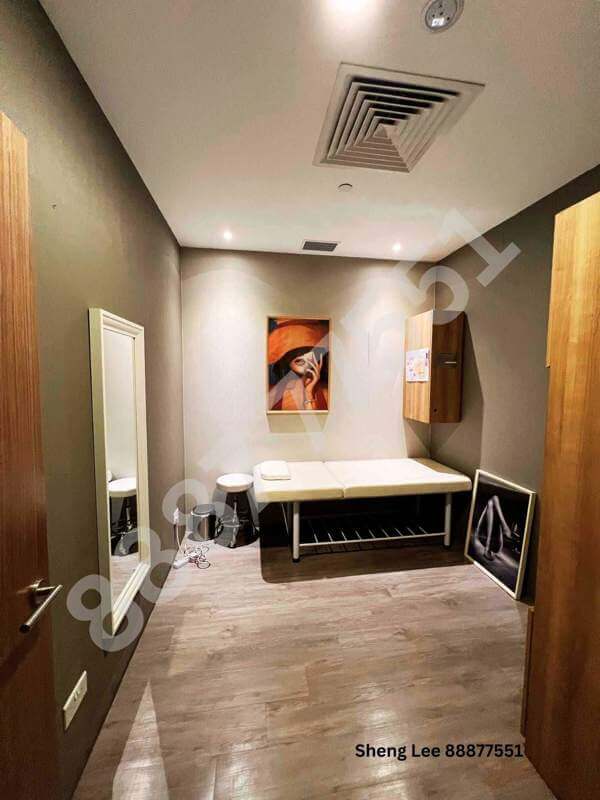 (Expired)HARBOURFRONT / VIVO Beauty Salon (Crowded And Good Frontage)