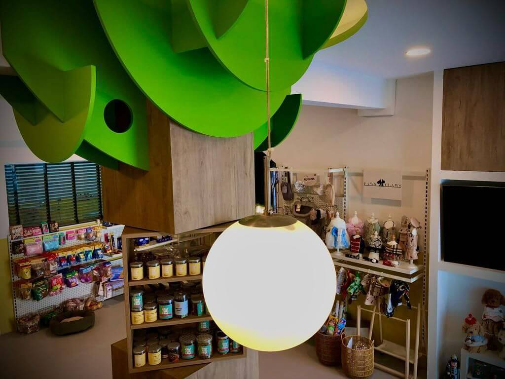 (Expired)Beautiful Fully Renovated Pet Retail/Grooming Store For Takover