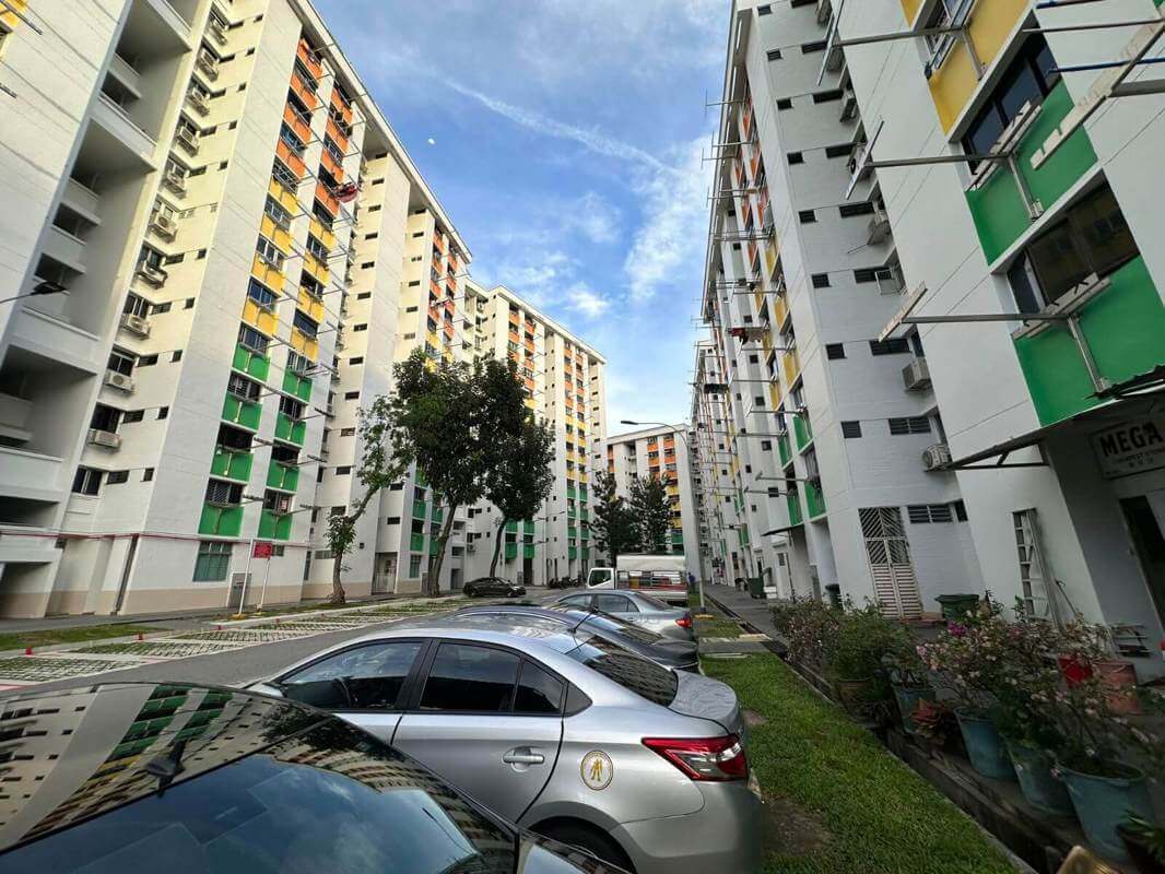 HDB Shophouse For Rent - 678 Hougang Avenue 8 S(530678)