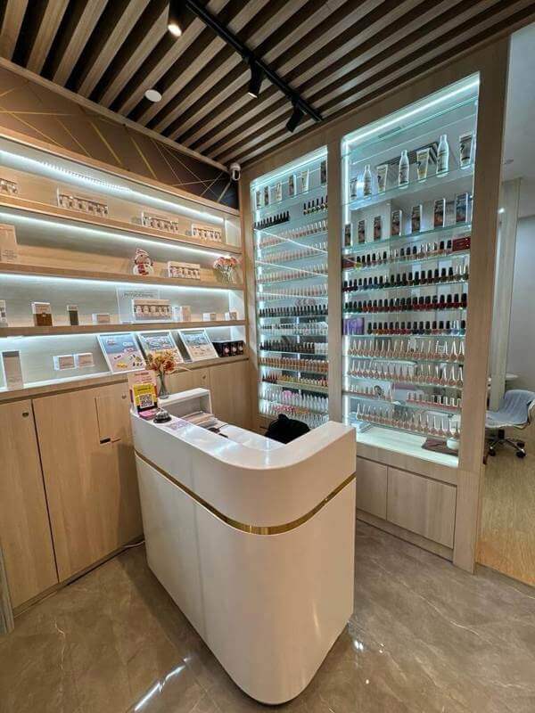 (Expired)11 Years Running Orchard Area Beauty Salon For Take Over/ Share Equity/ Active Partnership