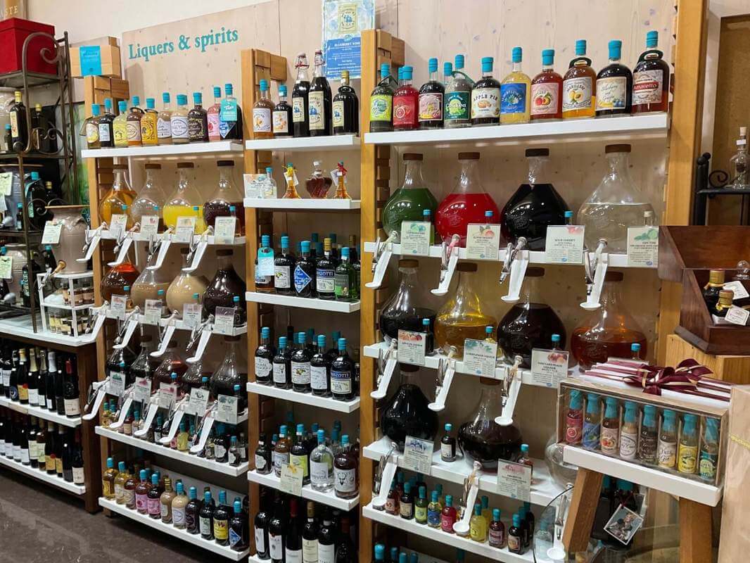 (Expired)Seize The Opportunity: Takeover An Established Retail Franchise Concept At Ion Orchard