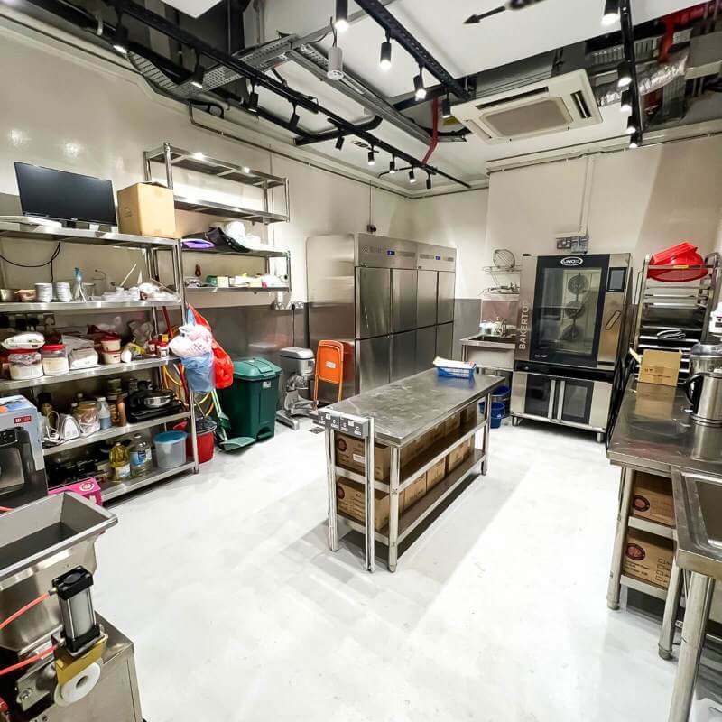 (Expired)**Move In Bakery Business For Takeover At Central Location & Low Rental!!**