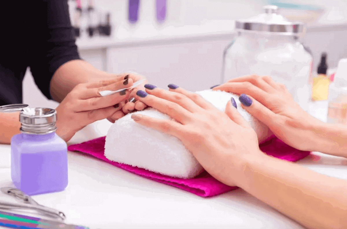 Profitable Venture: Newly Renovated Beauty Nail Salon Seeking New Ownership!