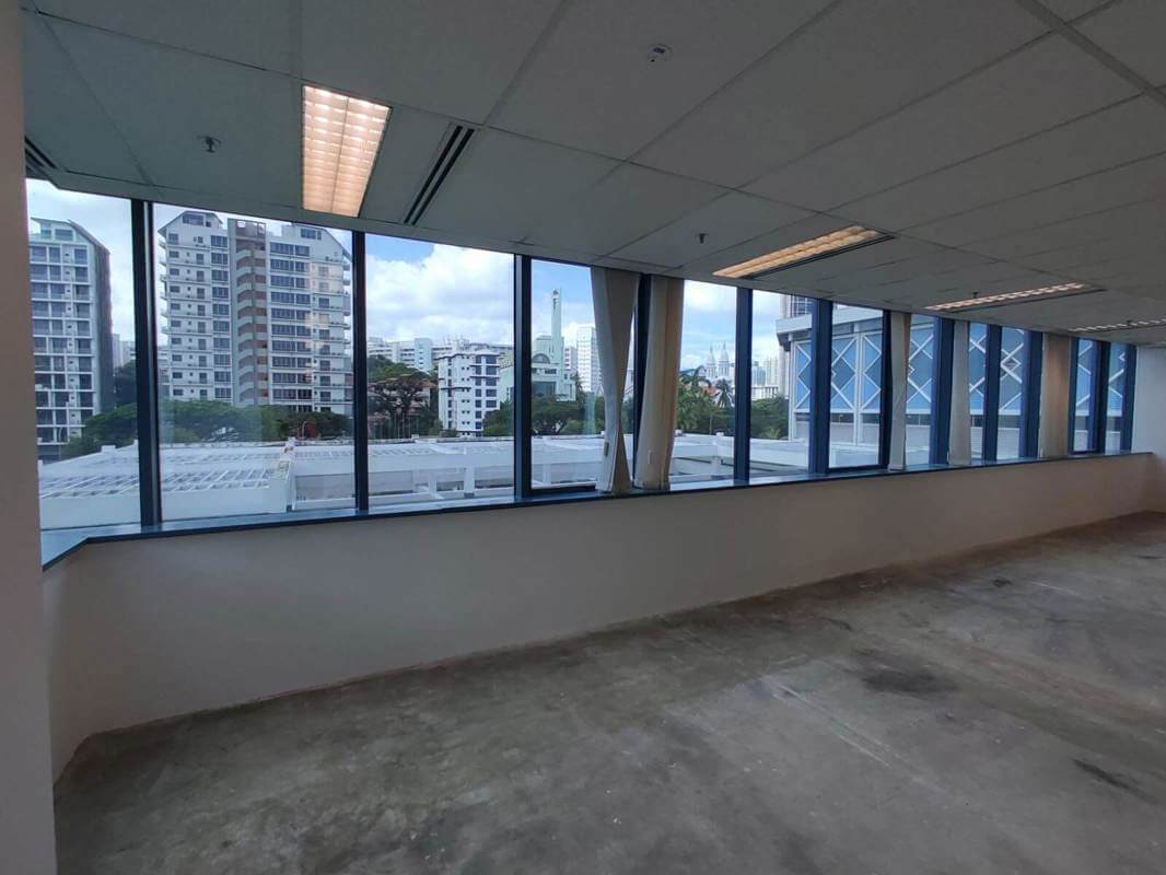 Last Couple Of Office Units Available. Attractive Rental Price.