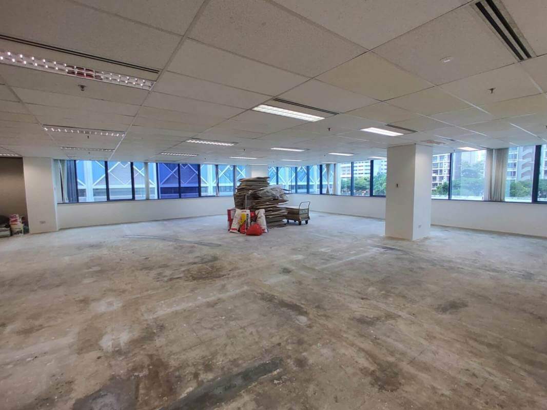 Last Couple Of Office Units Available. Attractive Rental Price.