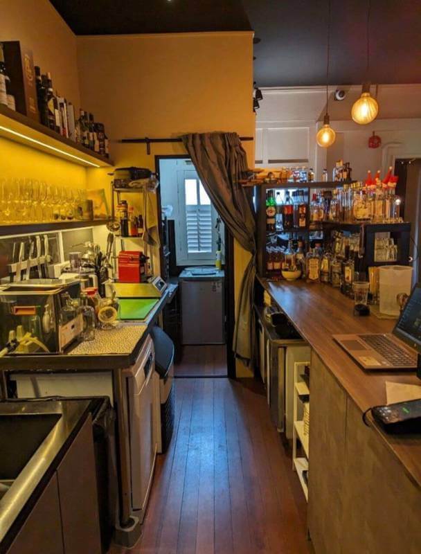 (Expired)Winebar/Cafe For Takeovber Telok Ayer Area