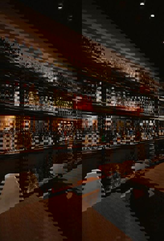 (Expired)Winebar/Cafe For Takeovber Telok Ayer Area