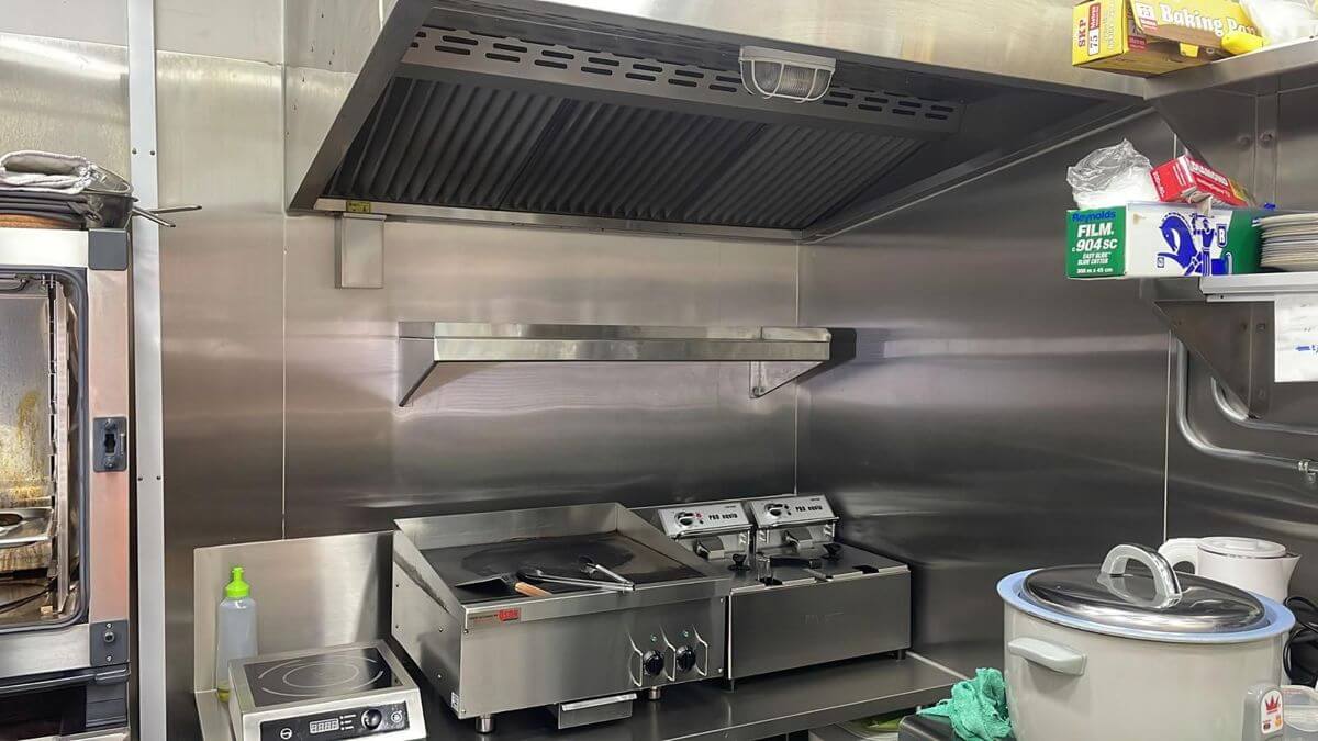 (Expired)Good Location - Renovated & Fully Fitted, Operational Cafe/Bistro For Takeover