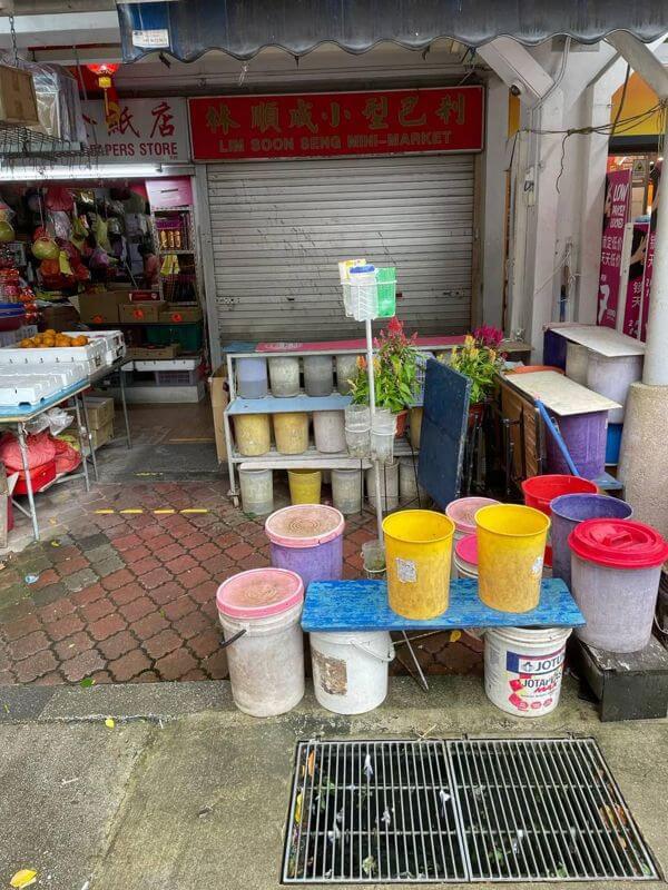 (Expired)Yellow Box Rental In High-Traffic Area!