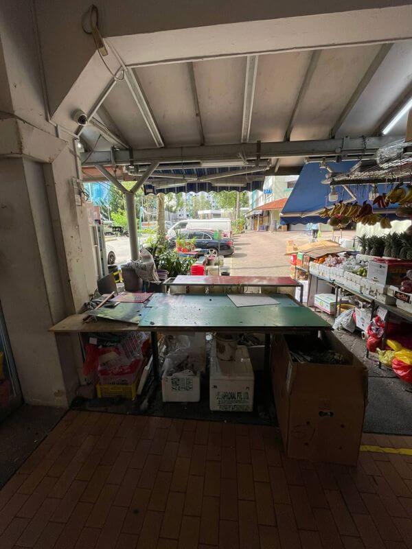 (Expired)Yellow Box Rental In High-Traffic Area!