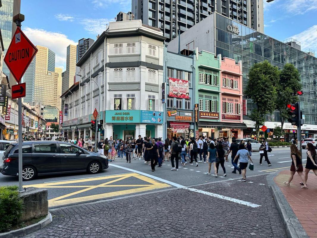 (Expired)F&B For Takeover In A Super Prime Location In Bugis. 武吉士超级黄金地段餐饮空间转让！