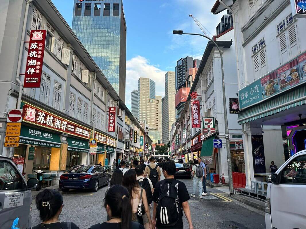 (Expired)F&B For Takeover In A Super Prime Location In Bugis. 武吉士超级黄金地段餐饮空间转让！