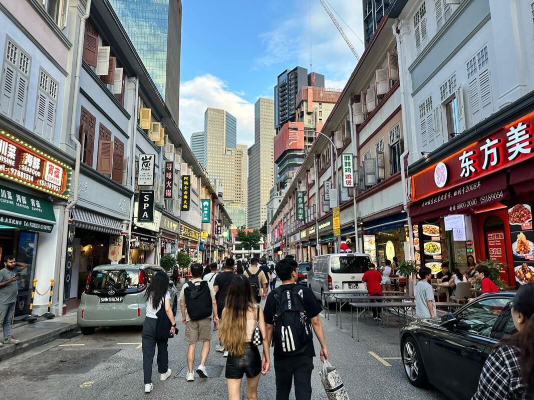 (Expired)F&B For Takeover In A Super Prime Location In Bugis. 武吉士超级黄金地段餐饮空间转让！