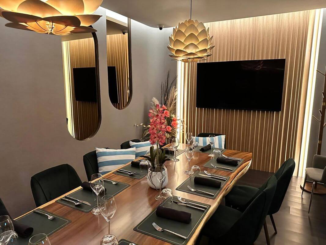 (Expired)Fully Fitted Modern Fusion F&B For Takeover In River Valley / 位于里峇峇利现代融合餐厅转让