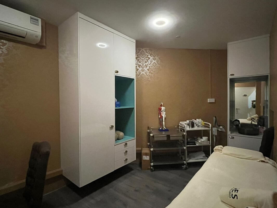 (Expired)TCM & Beauty Salon @ Raffles Mrt, Elegant Renovation