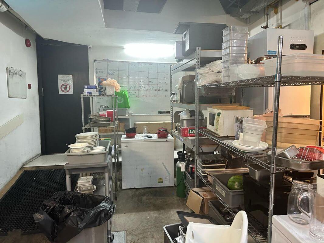 (Expired)Rare F&B Opportunity In Prestigious Location- City Hall