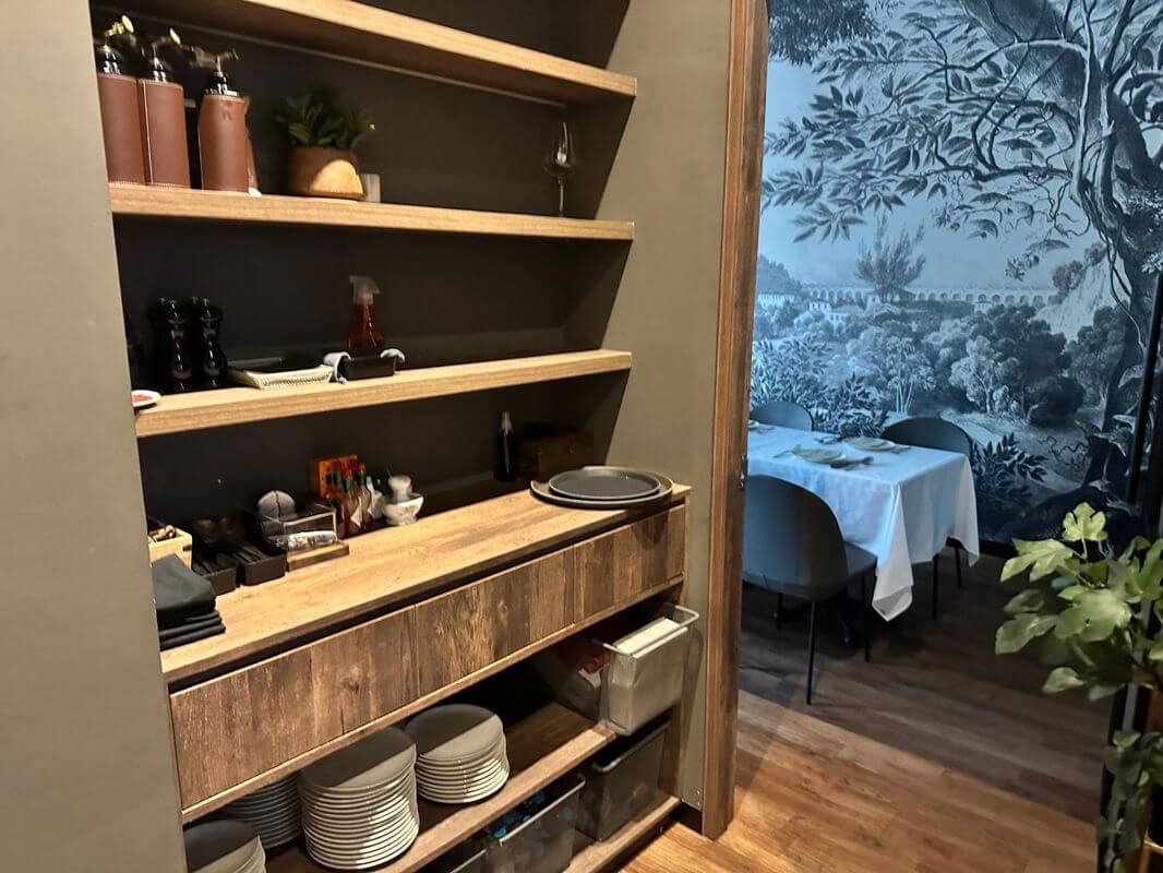 (Expired)Beautifully Fitted Restaurant For Takeover In Heart Of Cbd- Suits Fine Dining & Upscale F&B Concepts