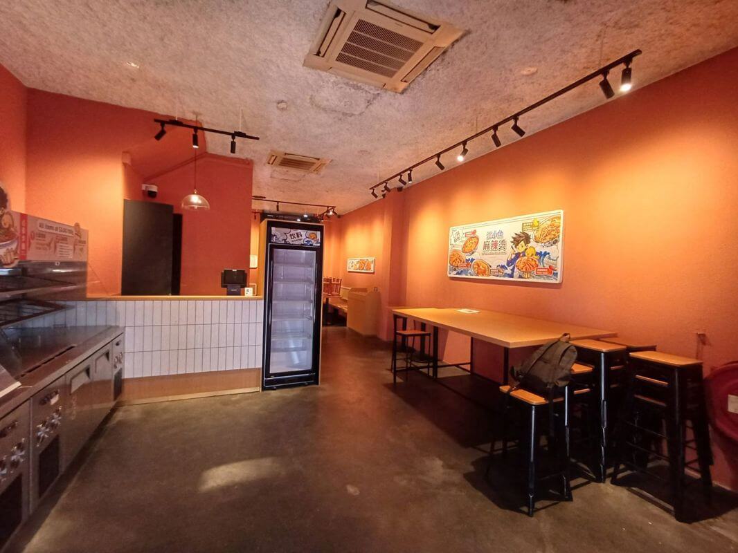 (Expired)Corner Ground Floor F&B Shophouse- Prominent Double Frontage/ Super Heavy Human Traffic